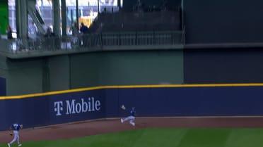 Cedric Mullins' impressive sliding catch in center