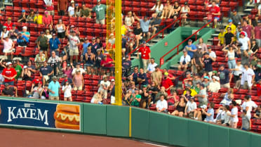 Ceddane Rafaela's walk-off homer stands after review