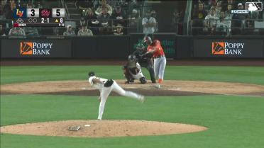 Daniel Susac's solo homer