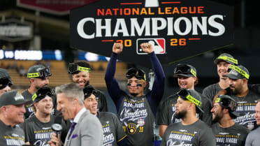 Brewers are presented with NL Championship Trophy 