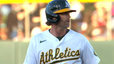 Jeff McNeil's RBI double