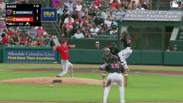 Andrew Pinckney doubles (9) on a sharp line drive to center fielder Cam Cannarella. Abimelec Ortiz scores.