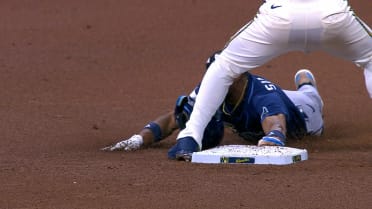 Chandler Simpson gets first steal of 2026