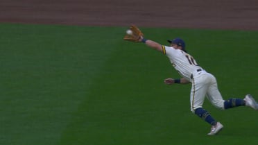 Sal Frelick's impressive diving catch