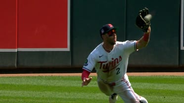 Gran atrapada de Clemens termina el inning 