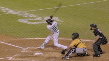 Raimel Tapia impulsa con sencillo