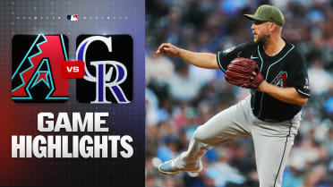 Kelly's complete game, early offense lead D-backs win