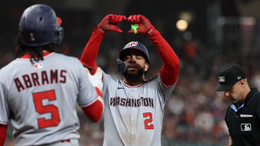 Luis García Jr.'s two-run home run (9)