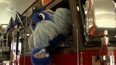 Raymond visits St. Petersburg Fire Rescue Department