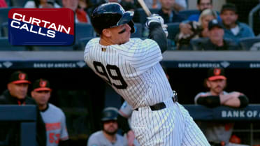 Aaron Judge, Michael Kay honor John Sterling with HR