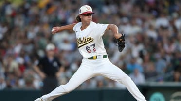 Kade Morris strands the bases loaded in the 9th