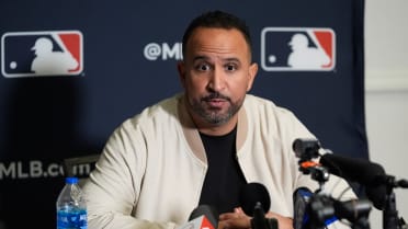 Oliver Marmol on communicating, JJ Wetherholt, more