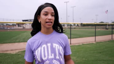 Texas Volts, Texas Rangers host softball youth event