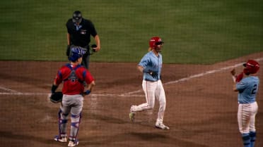 Edwin Arroyo's two-run homer