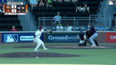 Aidan Smith singles on a pop up to shortstop Luke Hanson. Bryan Broecker scores. Jhon Diaz to 3rd. Juanfel Peguero to 2nd.