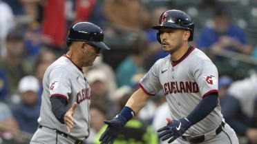 Steven Kwan's solo homer (6) 