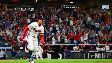 Angel Genao's pinch-hit, two-run home run (2)