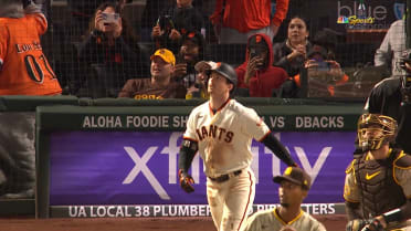 SPLASH!! Mike Yastrzemski DEMOLISHES a walk-off home run into the San  Francisco Bay! 