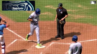 Xavier Neyens' three-run homer