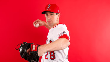Kyle Hendricks K's two in spring start