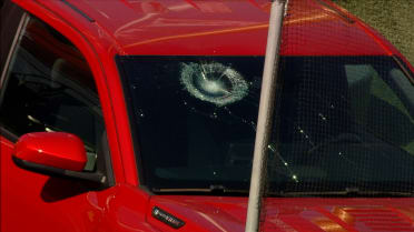 Oswald Peraza breaks windshield in batting practice