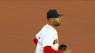 Isiah Kiner-Falefa's great diving catch