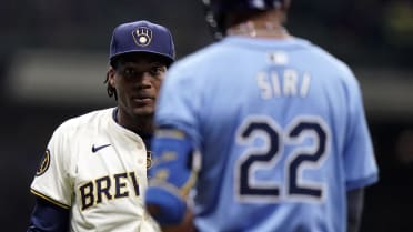 Brewers, Rays benches clear in Milwaukee