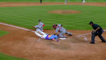 Rockies anotan 4 carreras en el 6to inning