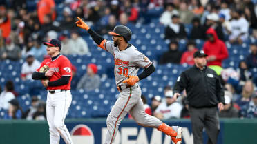 Primer HR de Leody Taveras con los Orioles
