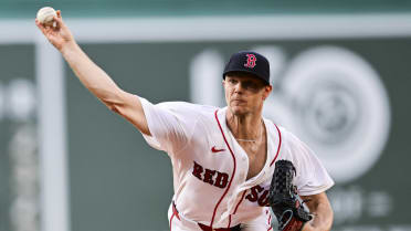Sonny Gray flirts with no-hitter in dominant start
