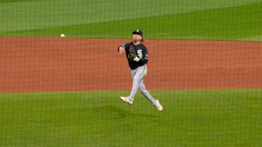 Chase Meidroth's heads-up throw nabs Petey Halpin