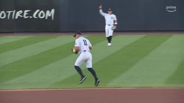 Anthony Volpe's leaping catch