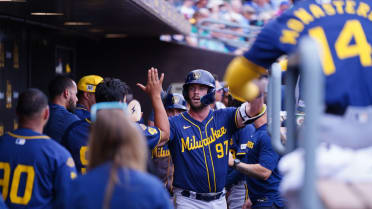 Wes Clarke's two-run homer