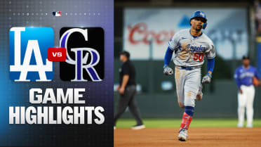 Betts, Hernández lift Dodgers to extra-inning win