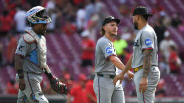Tyler Zuber seals Marlins' win with a K
