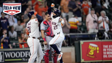 Field View: Jose Altuve's three-run home run