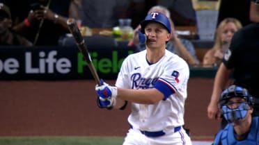 Corey Seager impulsa 2 con jonrón 