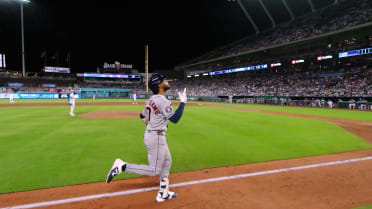 Brice Matthews' solo homer (5)