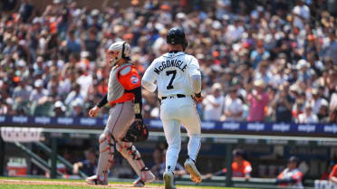 Kevin McGonigle scores on Raynel Delgado's error