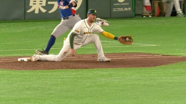 Cheng-Hui Sung is out at first after review