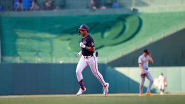 Daylen Lile's solo home run (9)