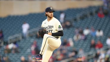 Bailey Ober strikes out Daulton Varsho