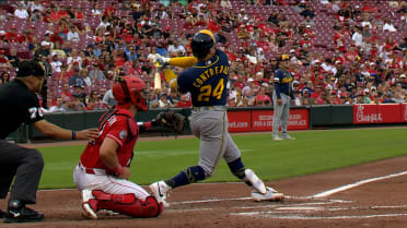 William Contreras' two-run homer (8)