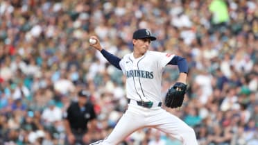 George Kirby strikes out six vs. Reds
