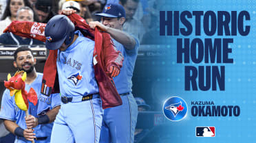 Kazuma Okamoto's go-ahead three-run homer (22)