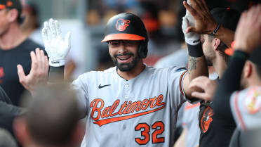 Christian Encarnacion-Strand's solo home run (4)