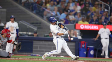 Davis Schneider's RBI single