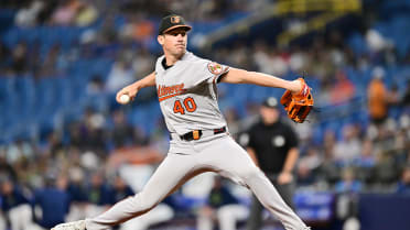 Chris Bassitt poncha a tres contra los Rays