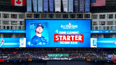 Ernie Clement recieves an all-star level ovation!