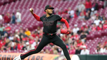 Hunter Greene strikes out 12